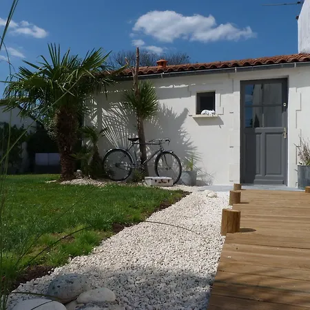 Les Persiennes Vendégház