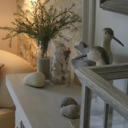 Les Persiennes Saintes